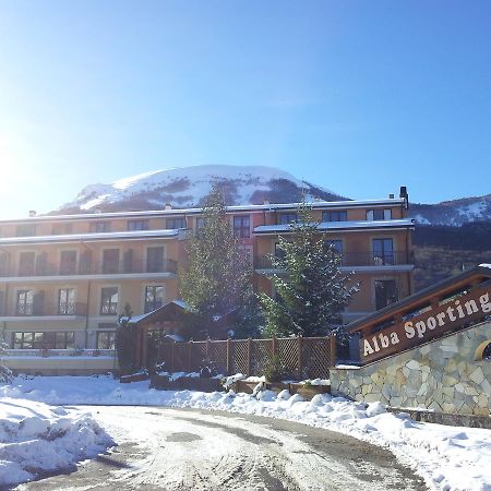 Alba Sporting Hotel Rocca di Mezzo Exterior photo