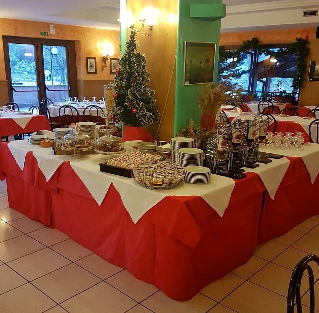 Alba Sporting Hotel Rocca di Mezzo Exterior photo